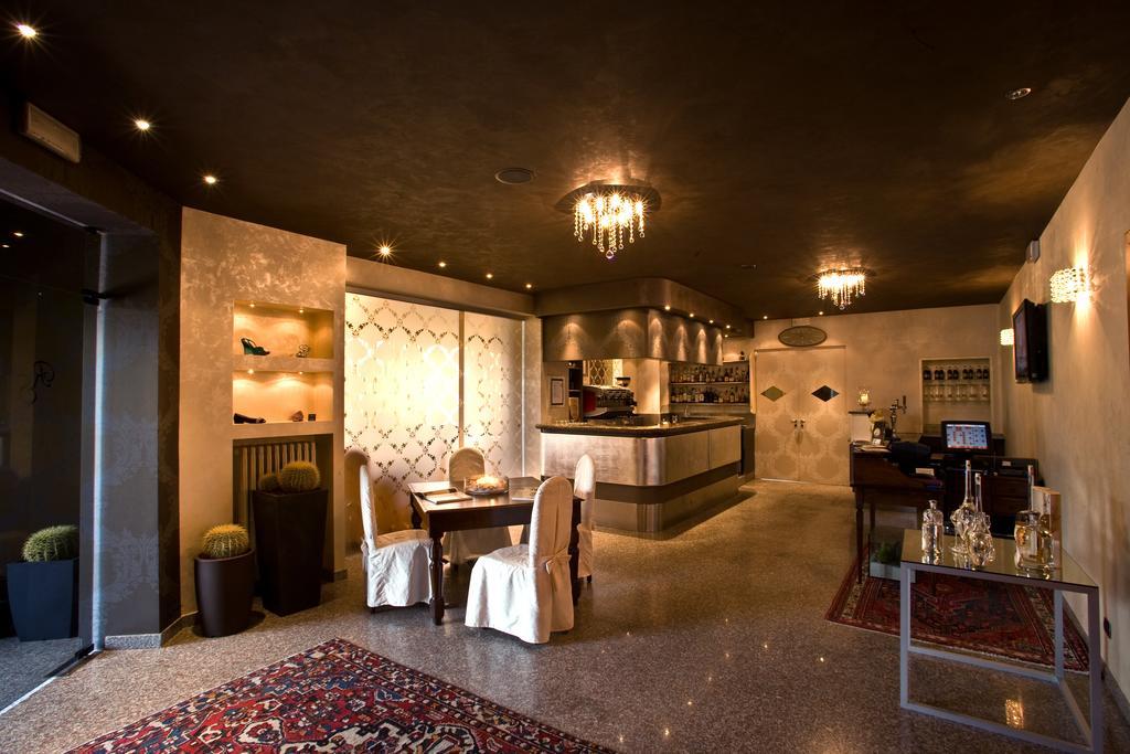 Hotel Sullivan Ponte San Marco Dış mekan fotoğraf
